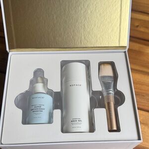 NUFACE Skincare Set with Brush